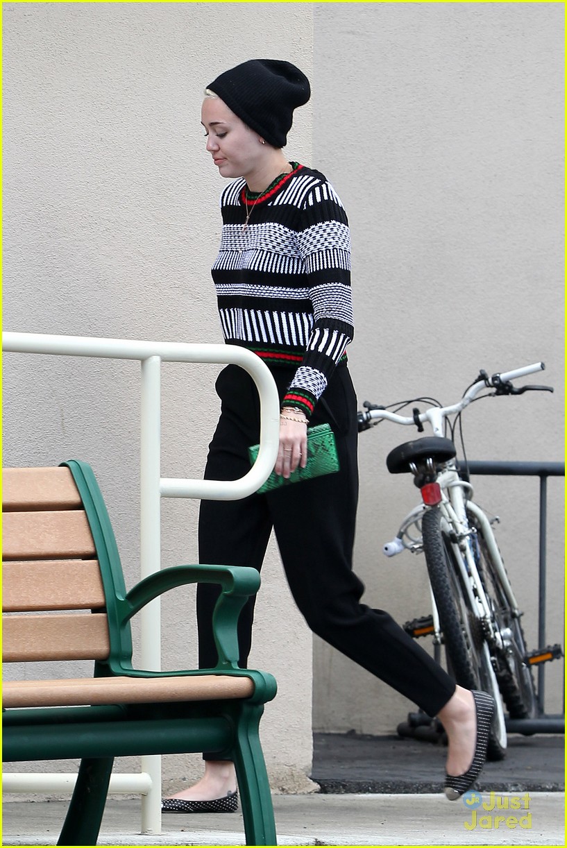 Miley Cyrus: Lunch at Hugo's