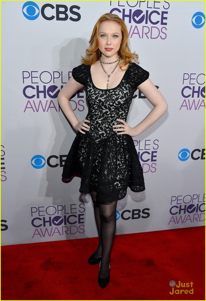 Molly Quinn: 'Castle' Wins at People's Choice Awards 2013