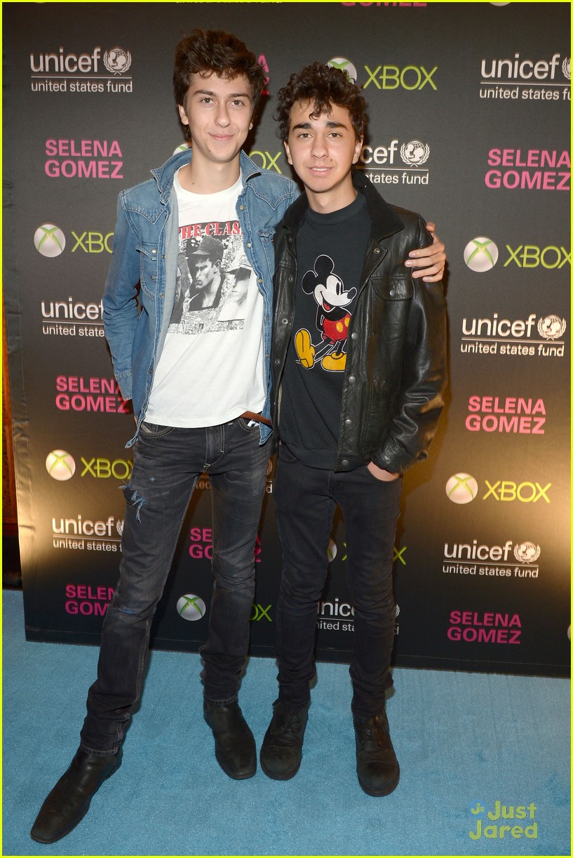 Selena Gomez & Bridgit Mendler: UNICEF Concert Pics!