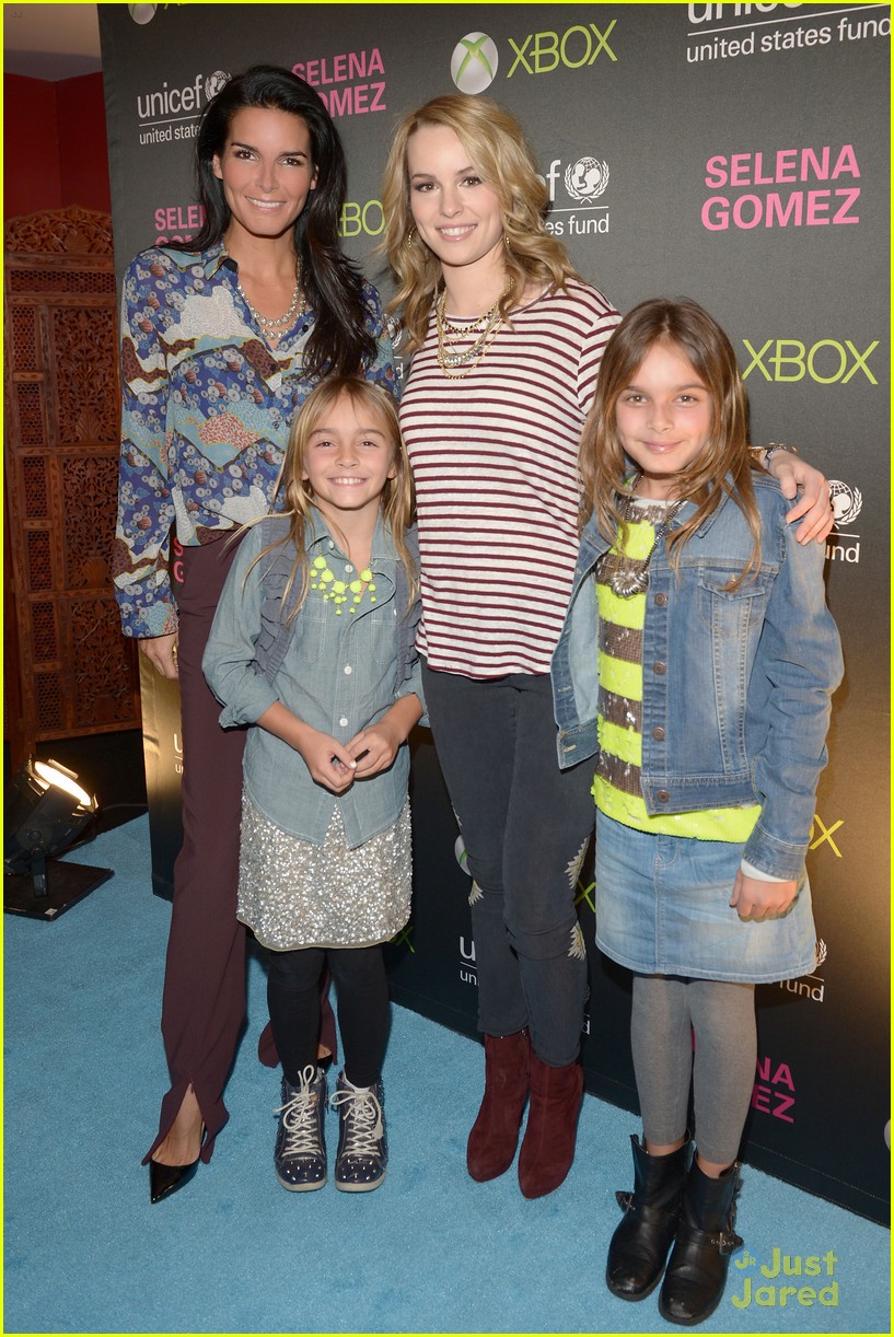 Selena Gomez & Bridgit Mendler: UNICEF Concert Pics!