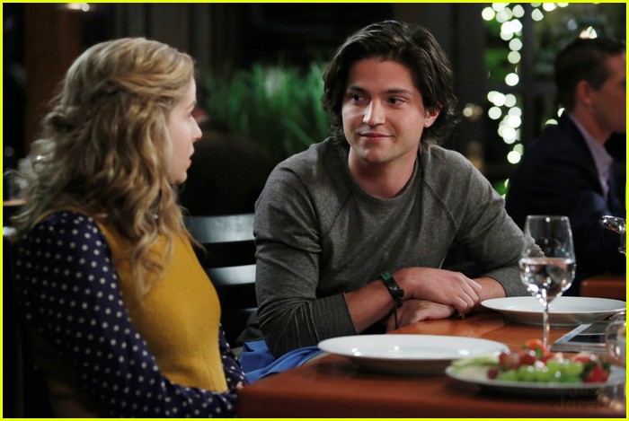 Jane Levy & Allie Grant: Double Date on 'Suburgatory'