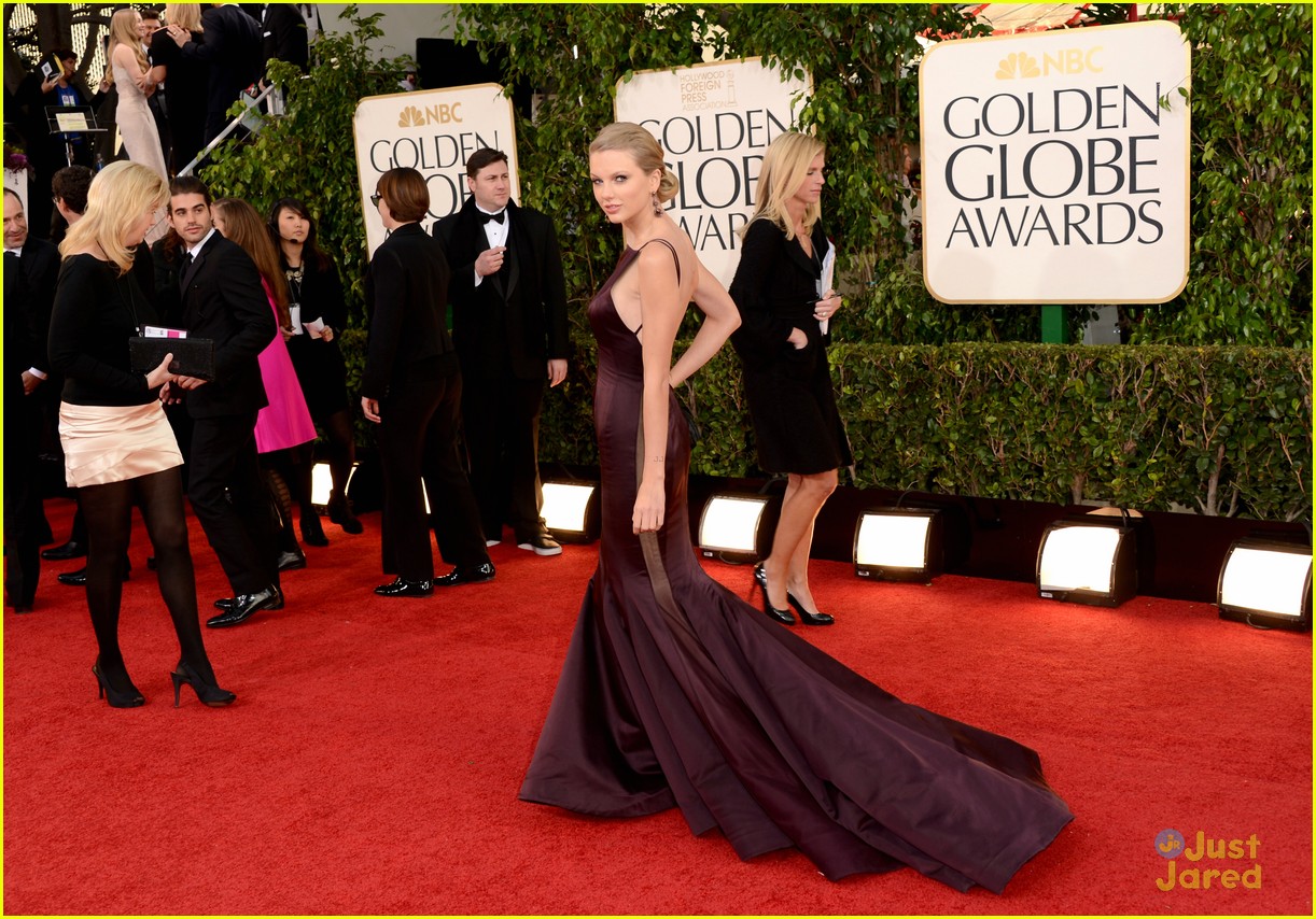 Taylor Swift: Golden Globe Awards 2013