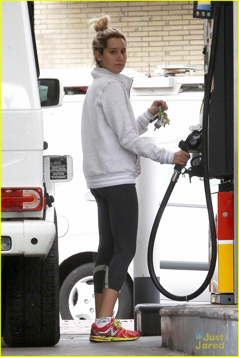Ashley Tisdale: Gas 'N Go