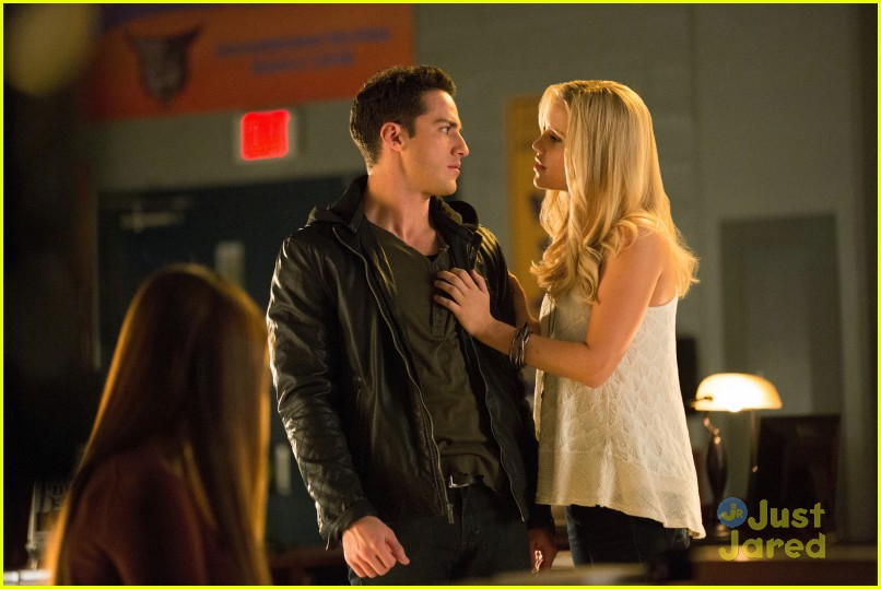 'The Vampire Diaries': 'After School Special' Stills!