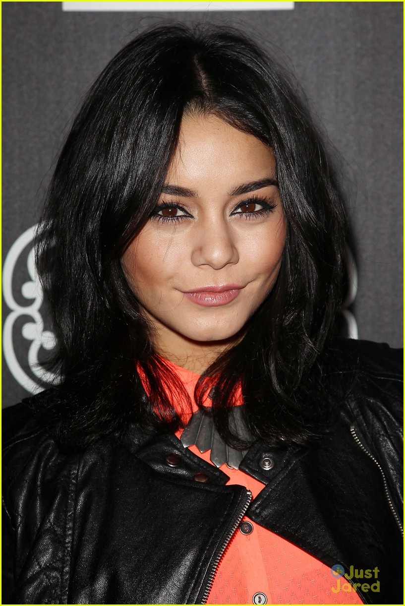 Vanessa Hudgens: New Short Hair at L'Amour Launch!