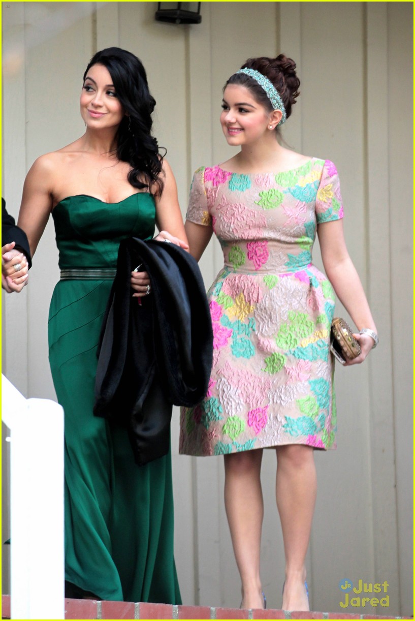 Ariel Winter: Golden Globe Awards 2013