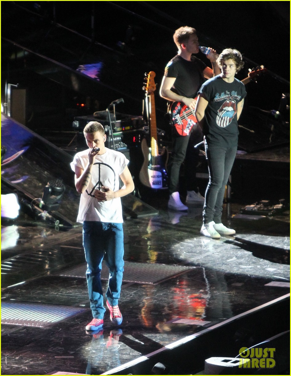 One Direction: O2 Arena Performance!