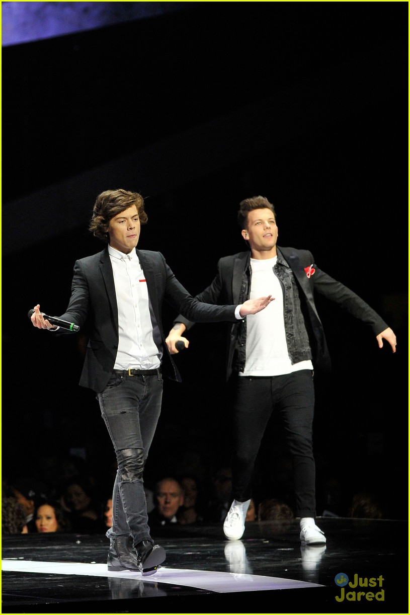 One Direction: BRIT Awards 2013 'One Way Or Another' Performance -- Watch Now!