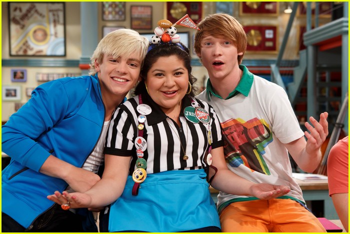 Ross Lynch & Laura Marano: Things Get 'Complicated' on Austin & Ally