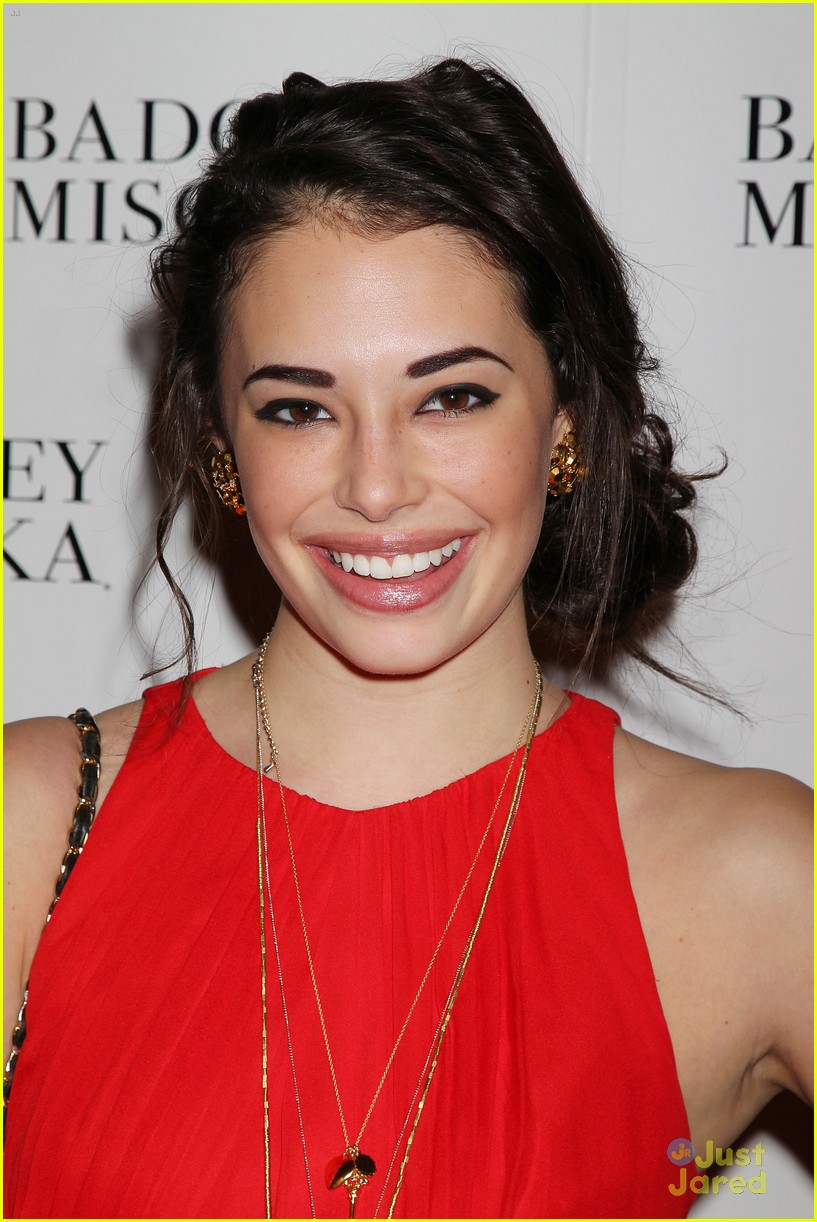 Aly Raisman & Chloe Bridges: Badgley Mischka Front Row!