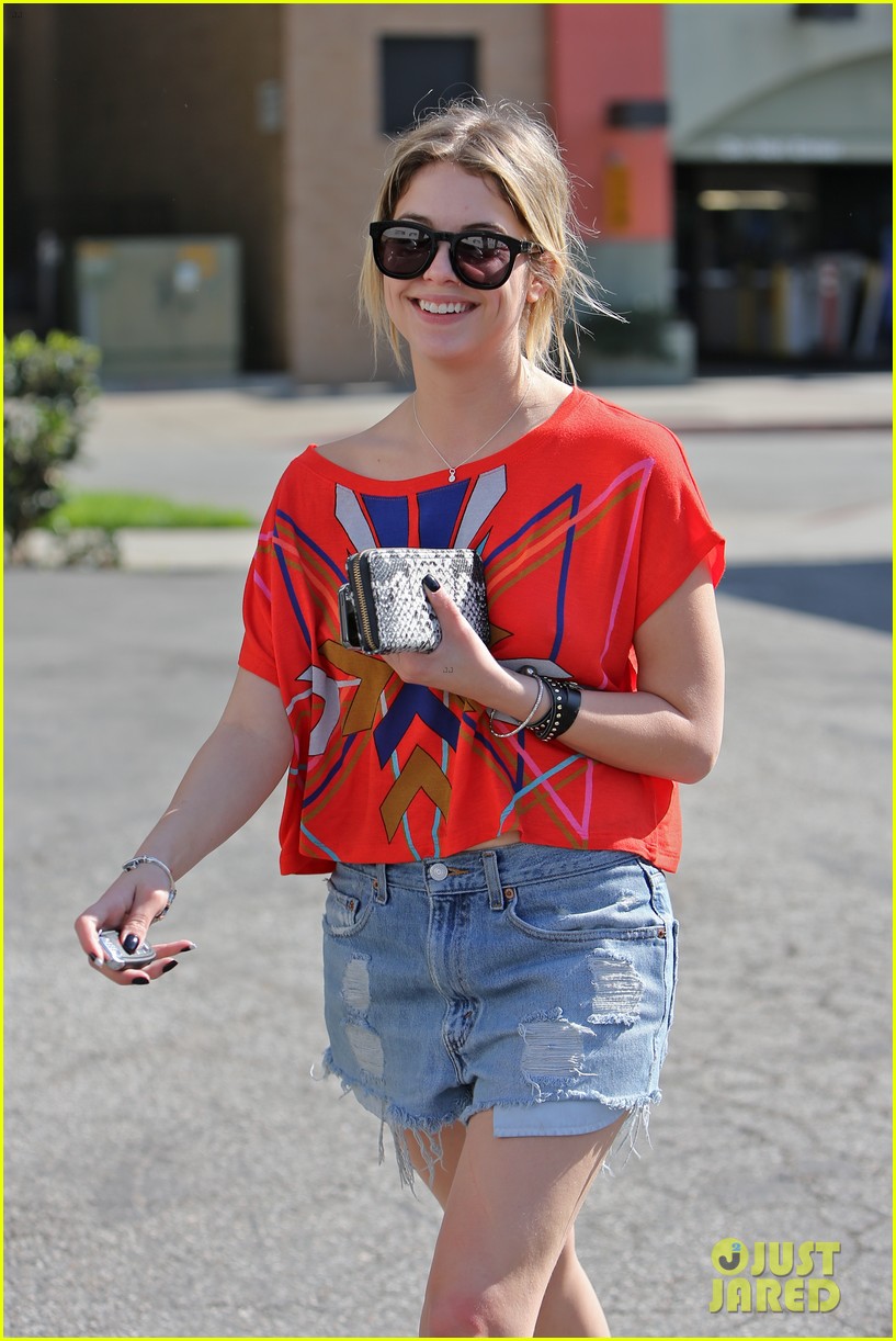 Ashley Benson: Hugo's Breakfast Stop