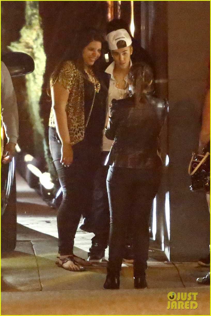 Justin Bieber: Spending Time With Selena Gomez?