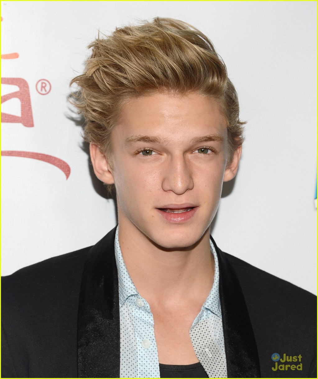 Cody Simpson: 'Shine Supernova' -- LISTEN NOW