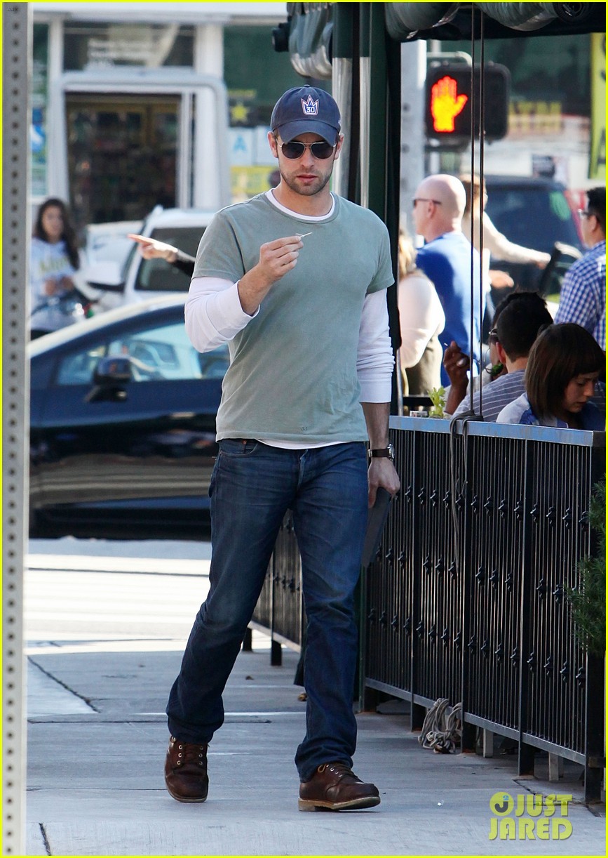Chace Crawford: Solo Valentine's Day Lunch