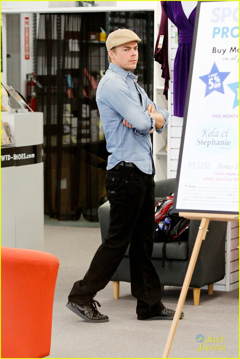 Derek Hough: Dance Shoe Shopping