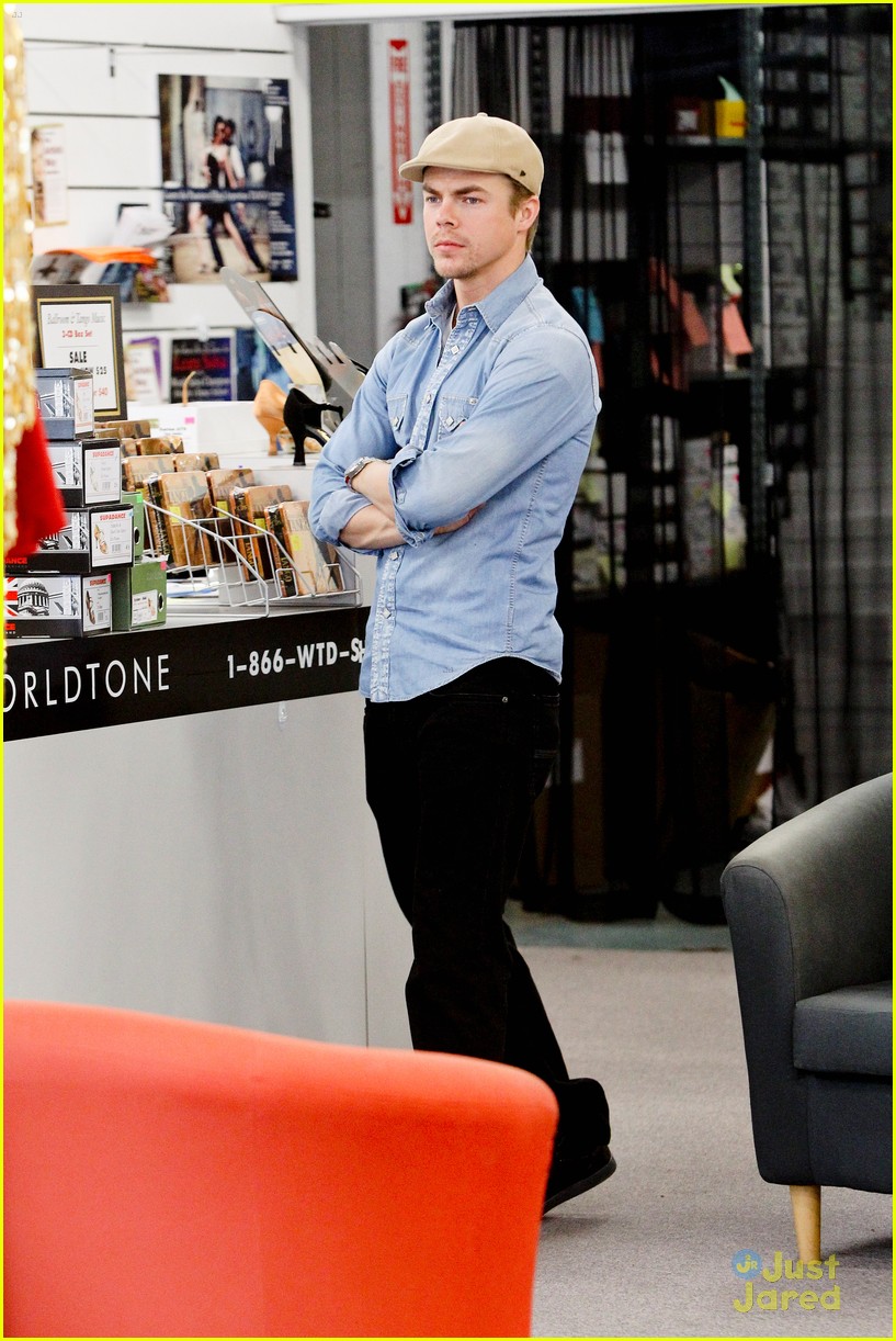 Derek Hough: Dance Shoe Shopping