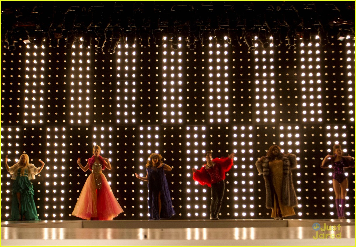 Who's The Biggest  'Diva' on 'Glee'?