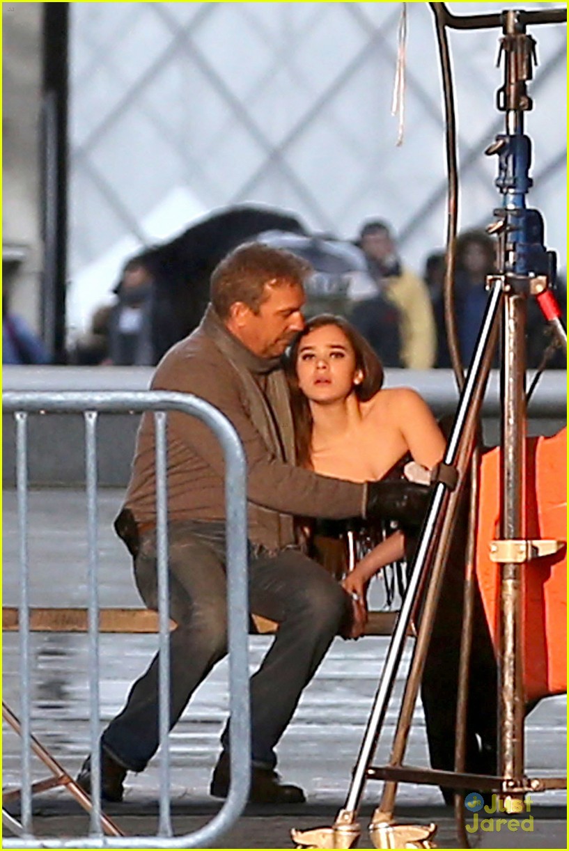 Hailee Steinfeld Films 'Three Days to Kill' in Paris