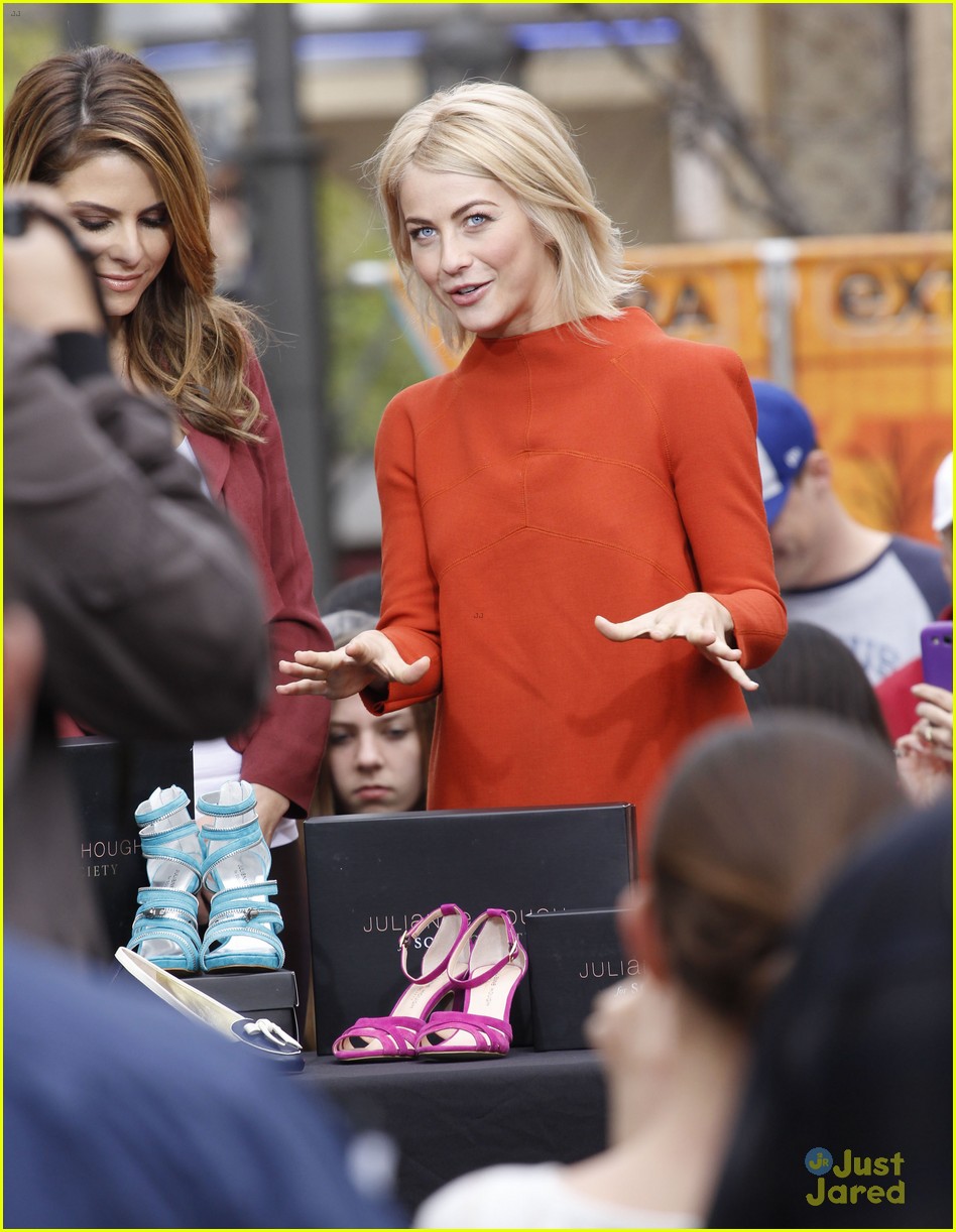 Julianne Hough: 'Extra' Appearance at The Grove!