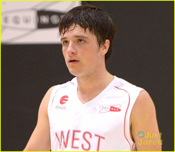 Josh Hutcherson: Celebrity Basketball Game!