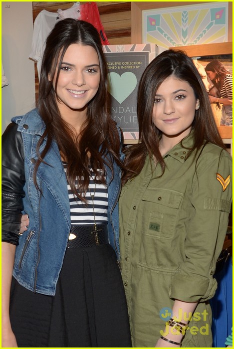 Kendall & Kylie Jenner: PacSun Line Debut!
