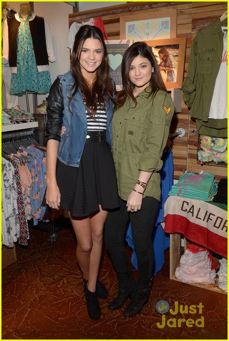 Kendall & Kylie Jenner: PacSun Line Debut!