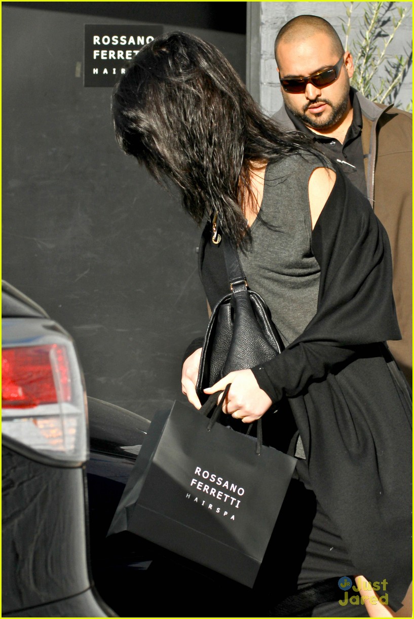 Jennifer Lawrence: Back to Brunette After Oscar Win