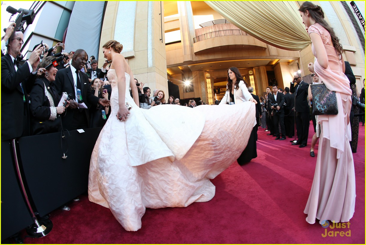 Jennifer Lawrence: Oscars 2013 Best Actress Winner!