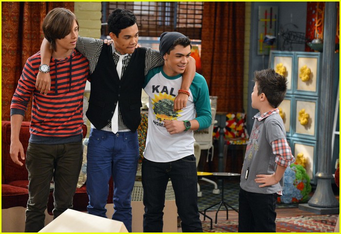 Carly Rae Jepsen Guests on 'Shake It Up' This Weekend -- See The Pics!