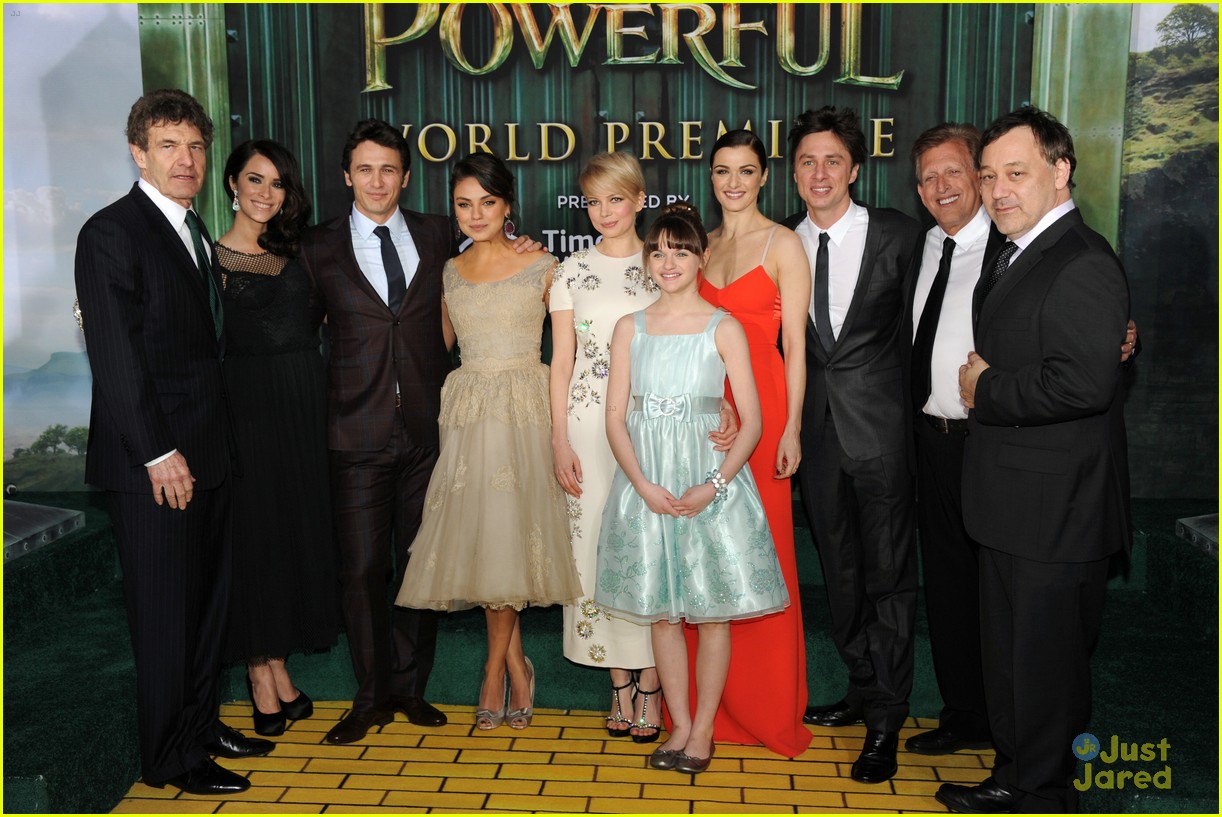 Joey King: 'Oz The Great & Powerful' Premiere!