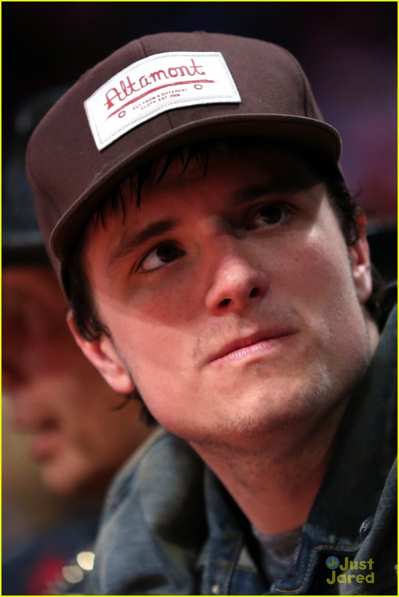 Josh Hutcherson: NBA All-Star Celebrity Game 2013