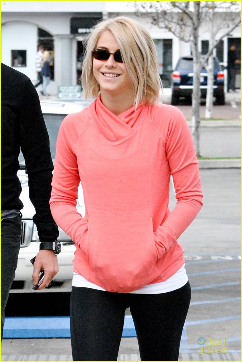 Julianne Hough: Coffee Run with Ryan Seacrest