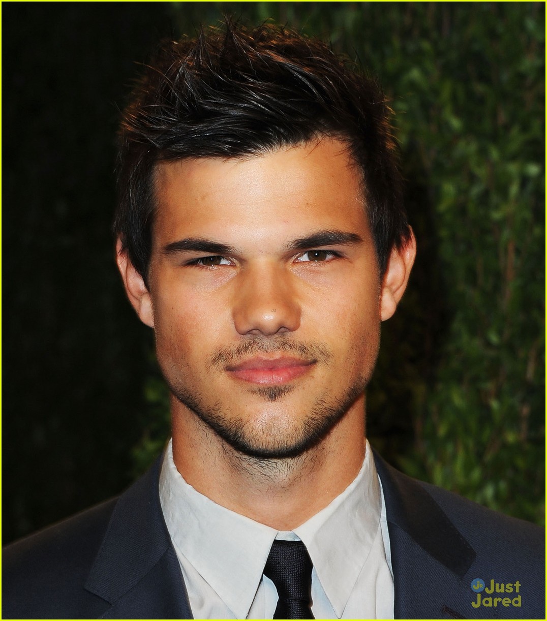 Taylor Lautner: Vanity Fair Oscar Party 2013