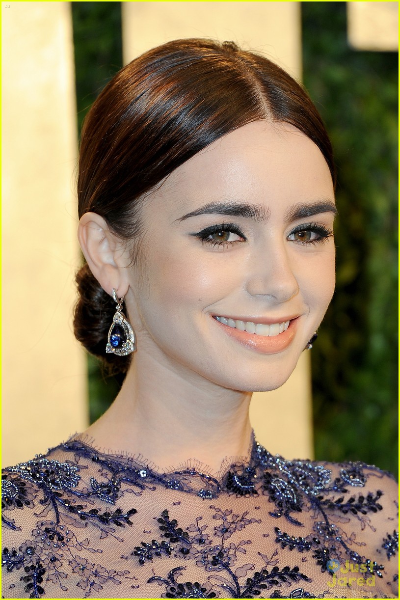 Lily Collins: Vanity Fair Oscar Party 2013
