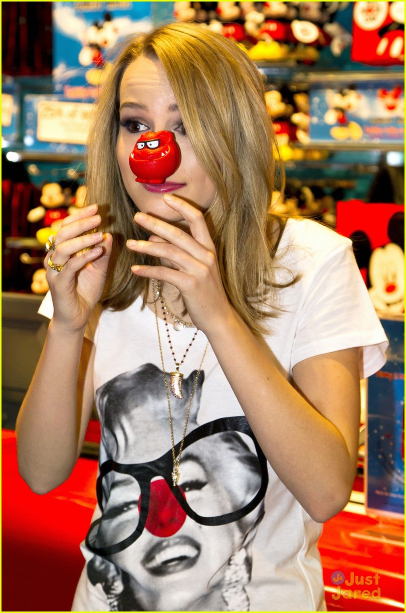 Bridgit Mendler: Comic Relief Supporter!