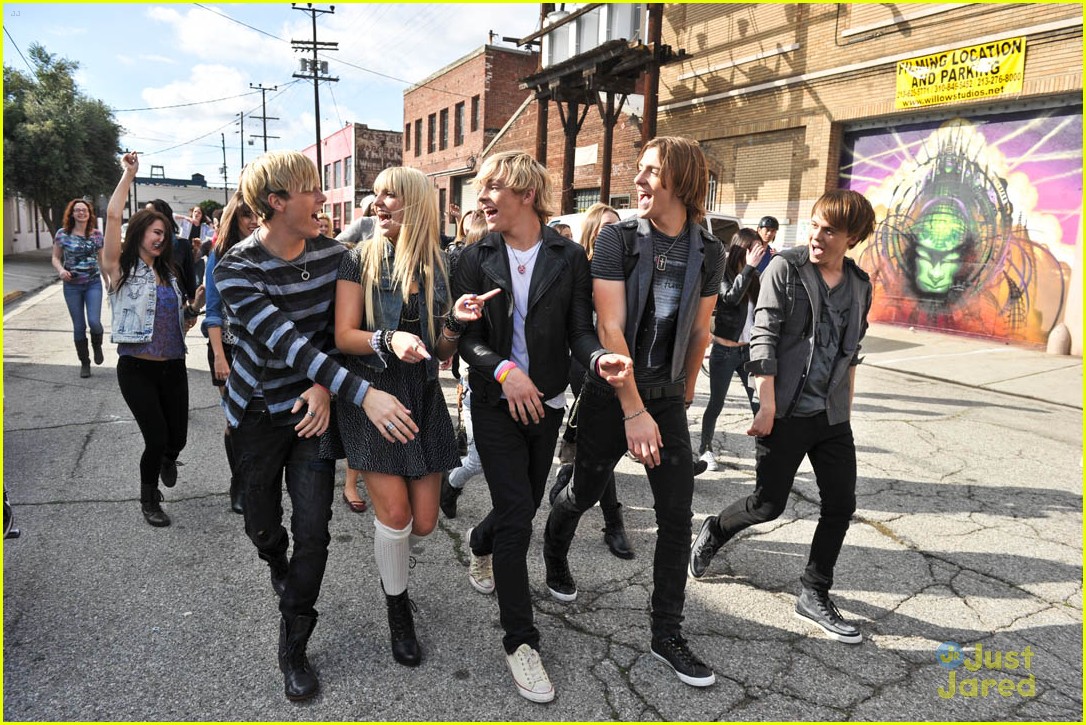 Ross Lynch: R5 Spring Tour Announcement!
