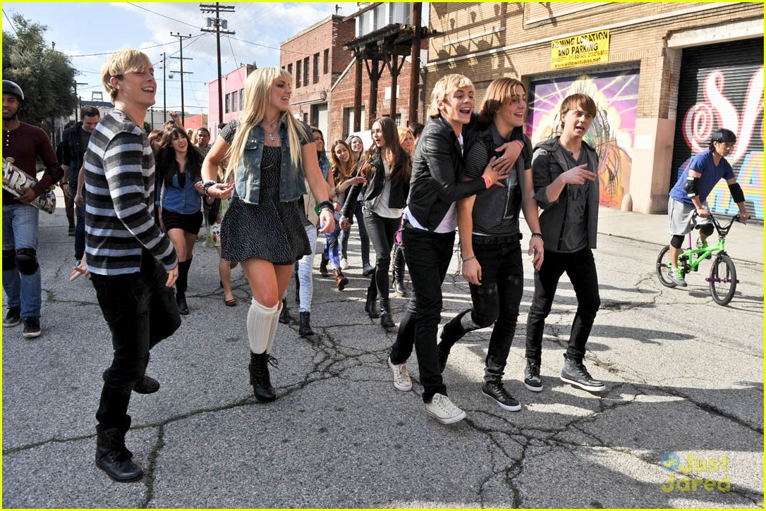 Ross Lynch: R5 Spring Tour Announcement!