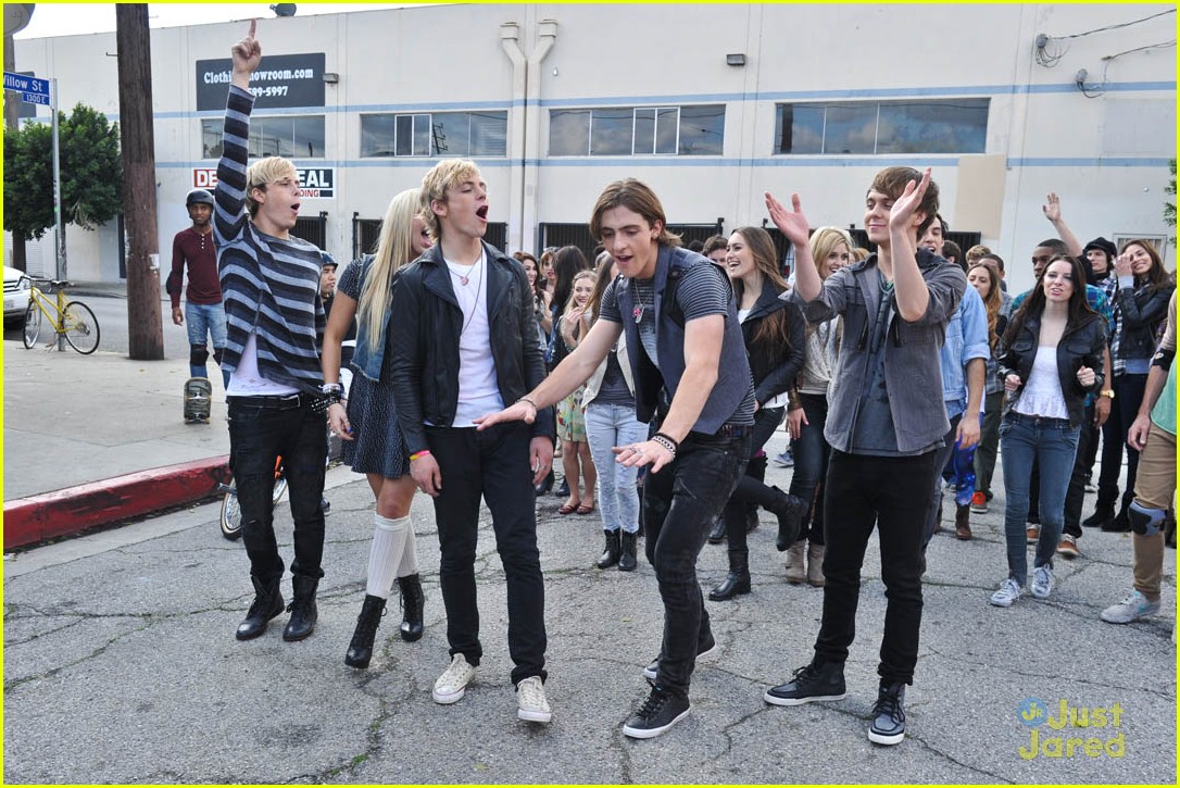 Ross Lynch: R5 Spring Tour Announcement!