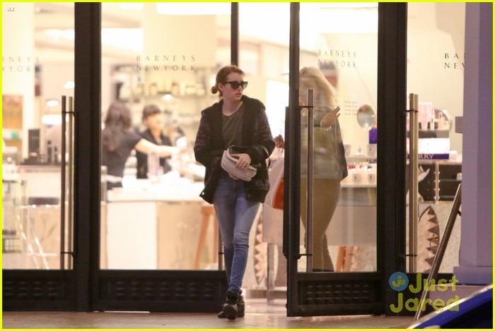 Emma Roberts: Barneys Shopper!