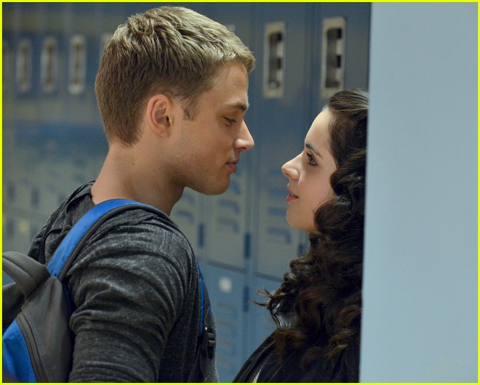 Zoey Deutch on 'Switched at Birth' -- First Pics!