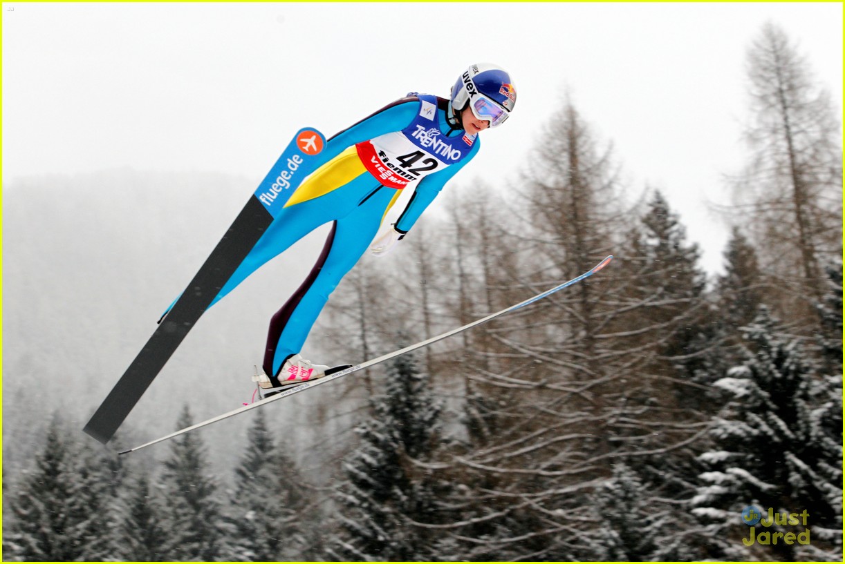 Sarah Hendrickson Wins Women's Ski Jumping Title!