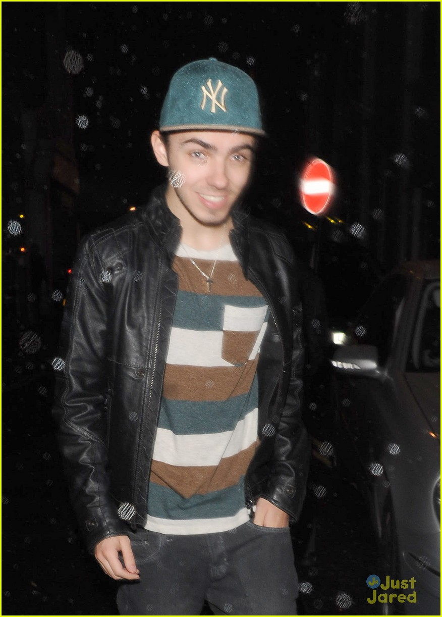 Nathan Sykes: 'All About Usher' Right Now