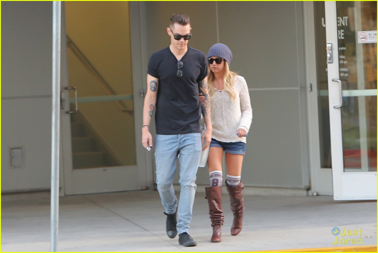 Ashley Tisdale: Urgent Care Visit!