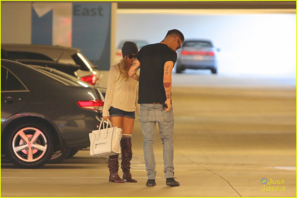 Ashley Tisdale: Urgent Care Visit!