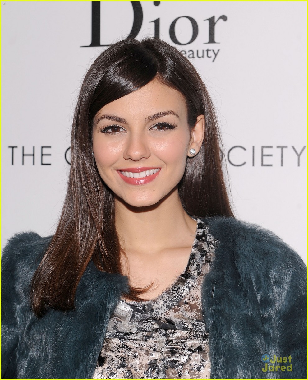 Victoria Justice: Big Apple 'Beautiful Creatures' Premiere