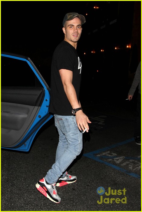 The Wanted: Saddle Ranch Dinner Guys