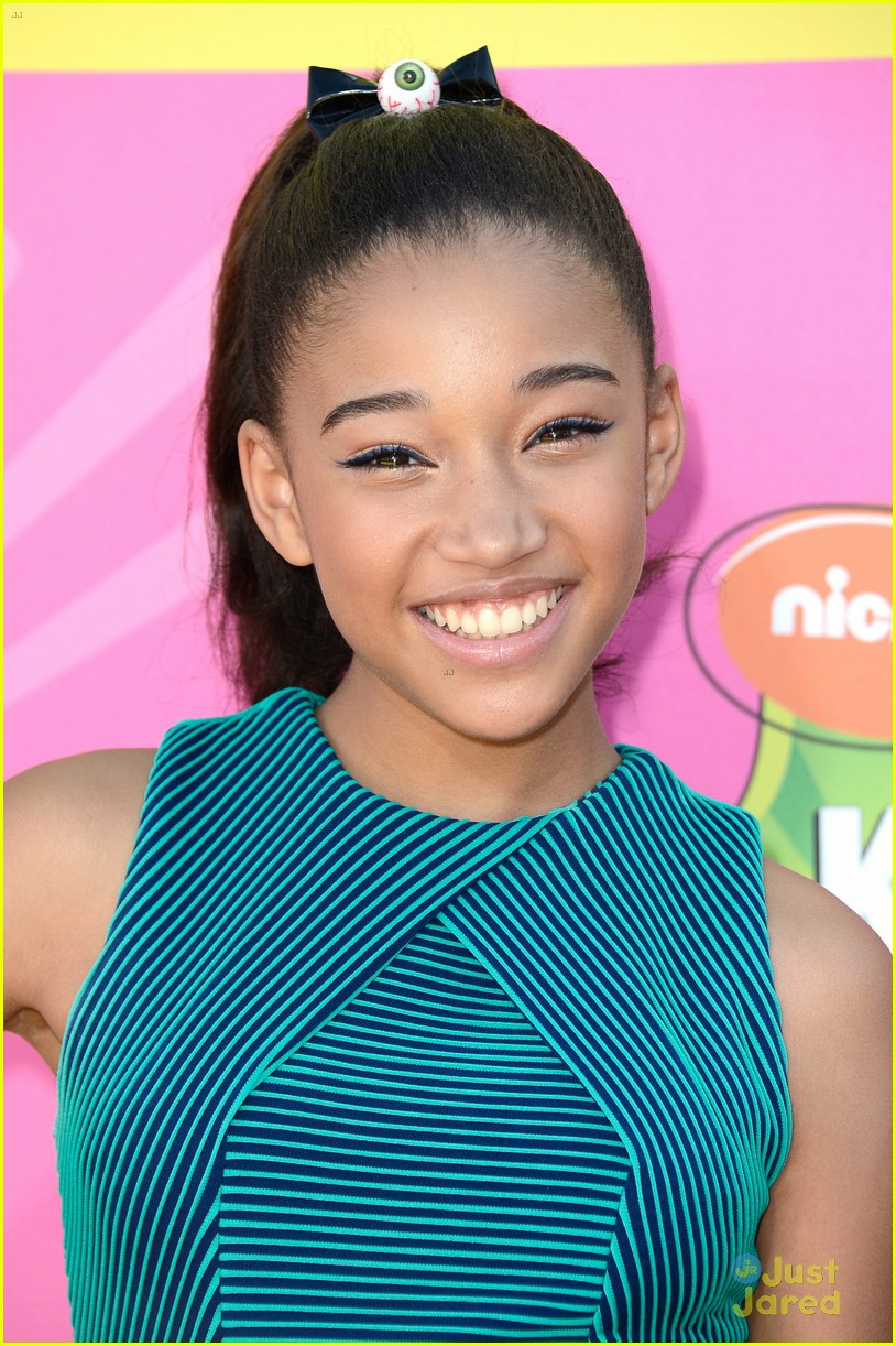 Amandla Stenberg & Willow Shields - Kids’ Choice Awards 2013 Red Carpet