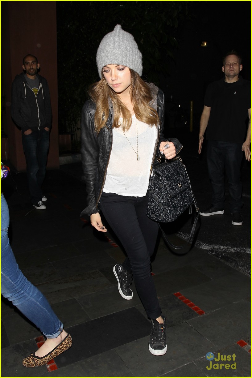 Ashley Benson & Taylor Lautner: Fogo de Chao Friends