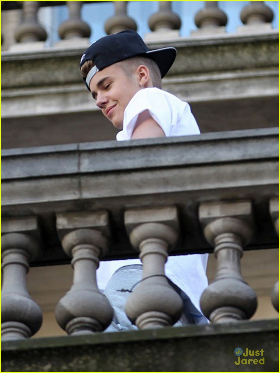 Justin Bieber Has 'Good Talk' With Manager Scooter Braun