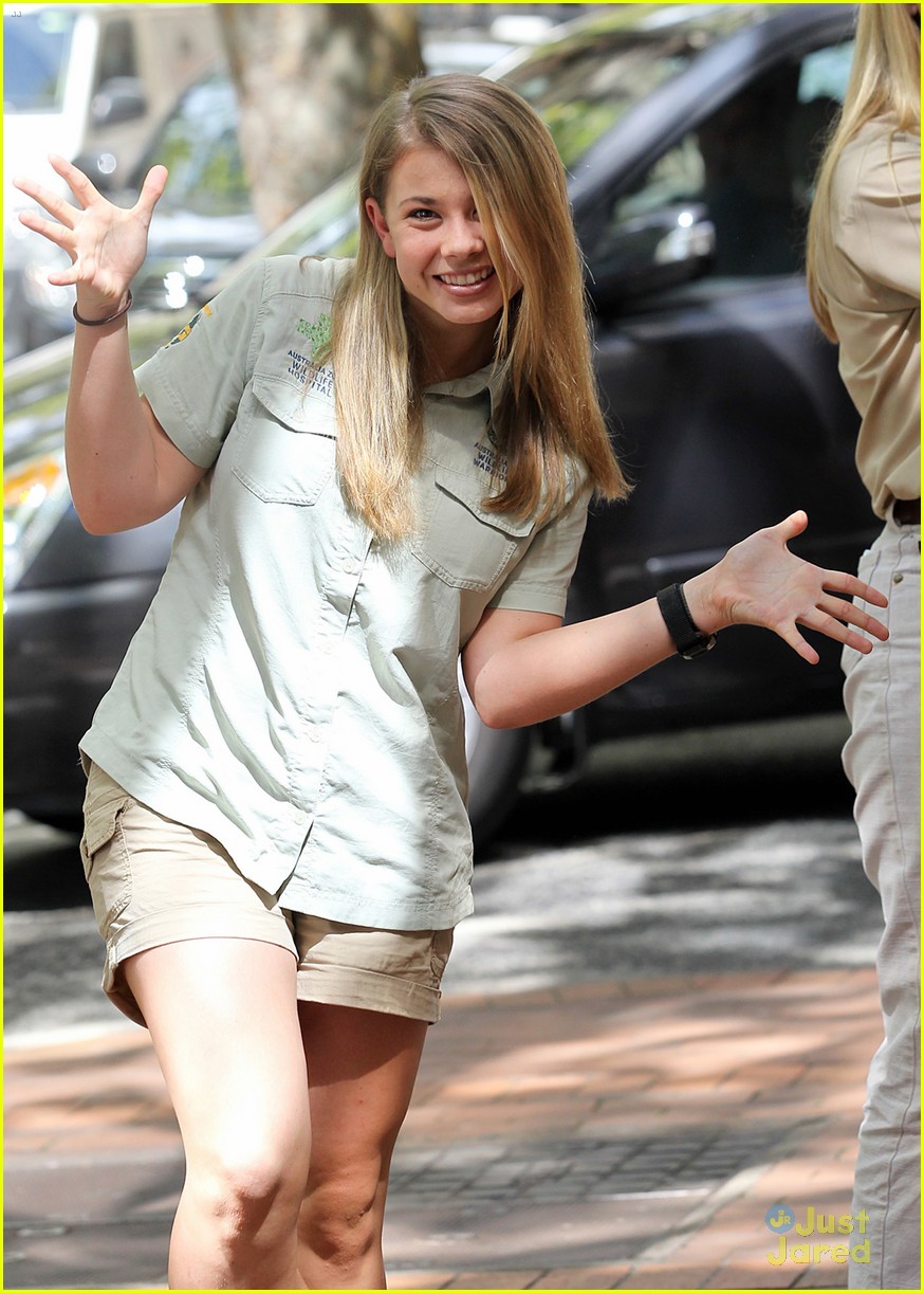 Bindi Irwin: Day Out with Mom Terri!